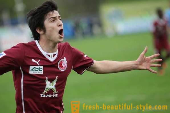 Serdar Azmun: Karijera iranski nogometaš, 