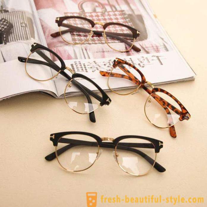 Branding naočale s prozirnim staklom: značajke, modeli i recenzije