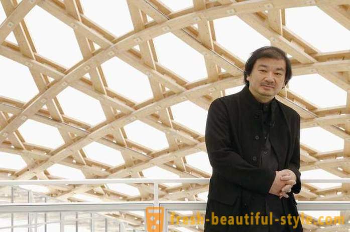 Japanski arhitekt stvara kuću papira i kartona