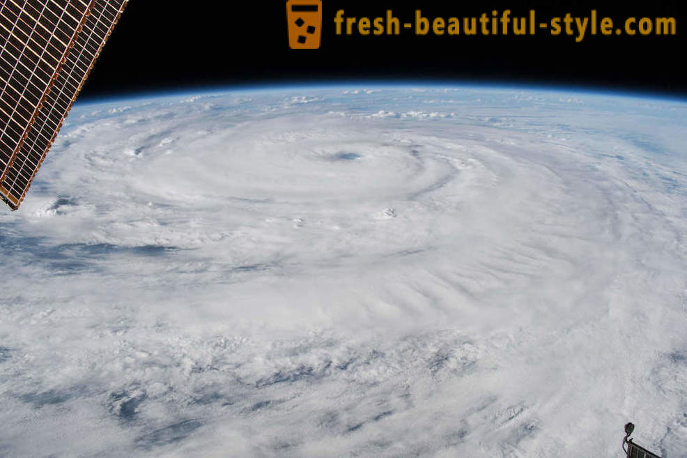 Uragan „Florence” vidi iz svemira