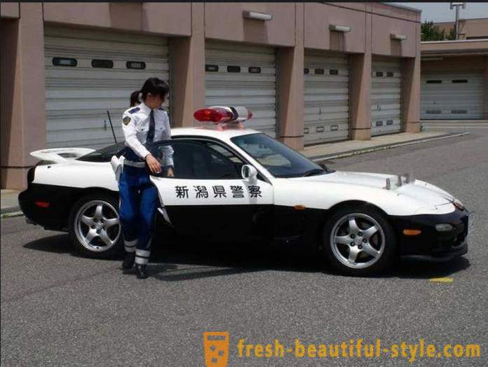 Strme Japanski policijski automobili