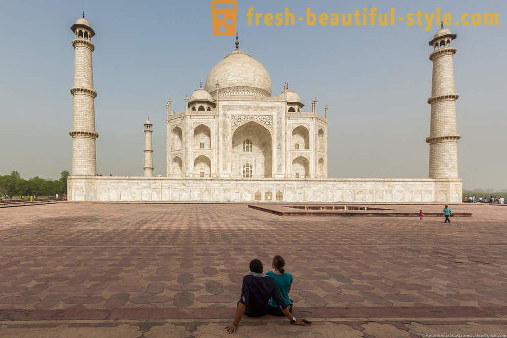 Kratko zaustavljanje u Indiji. Nevjerojatno Taj Mahal
