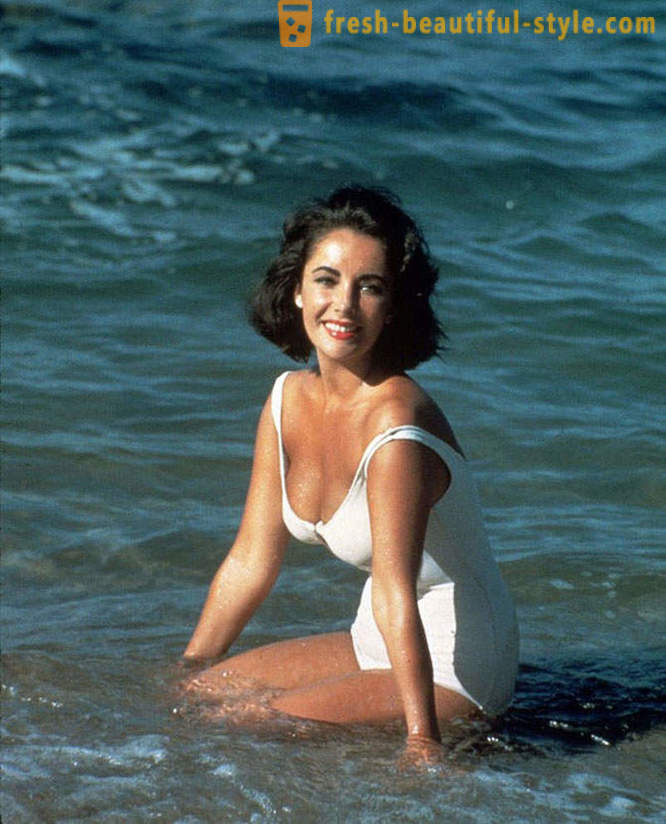 20 legendarni kupaći kostimi filma