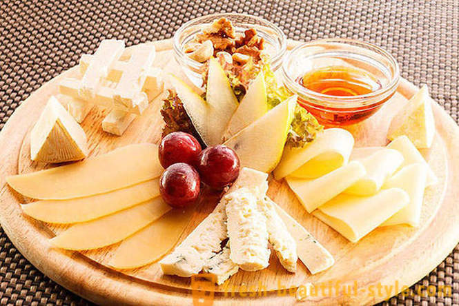 10 praktičnih savjeta o tome kako jesti sir, a ne udebljati