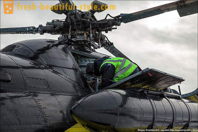 Letenje helikopterom Mi-8 na snijegu Surgut