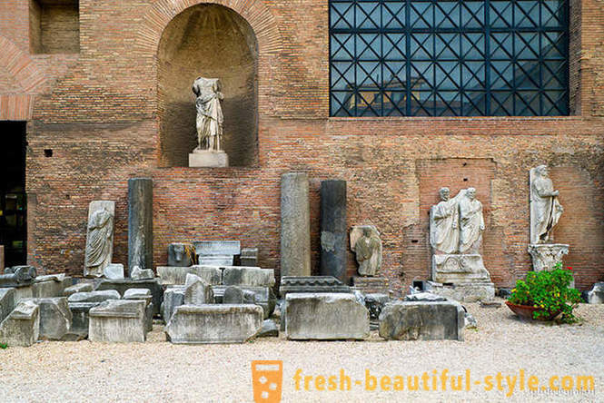 Šetajući drevne kupelji u Rimu