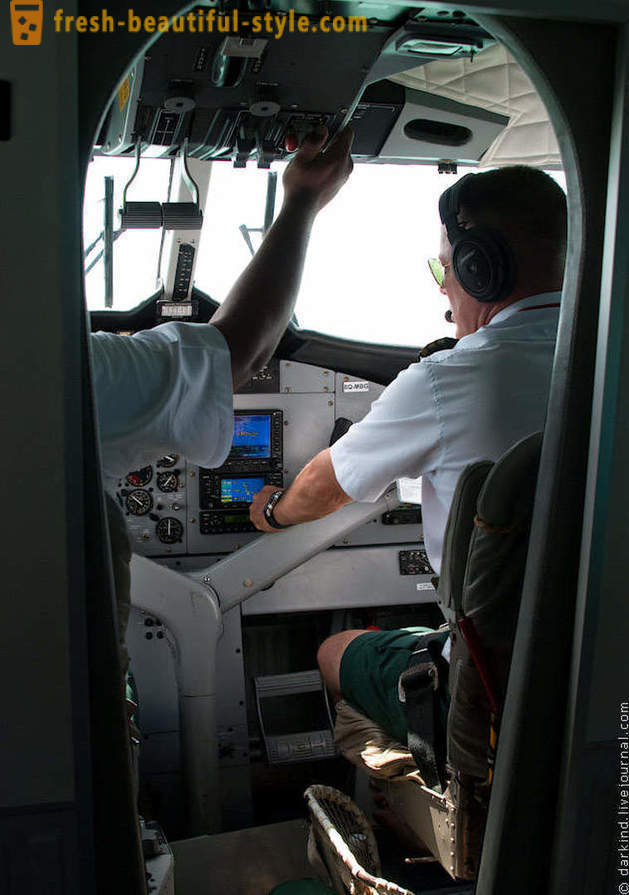 Leteći nad Maldivi hidroavion