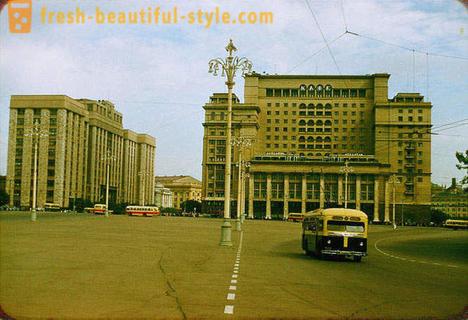 Moskva, 1956, na fotografijama Jacques Dyupake