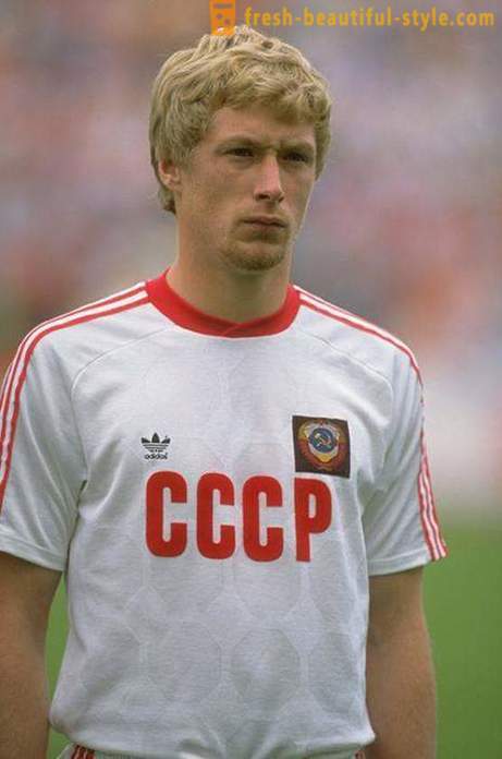 Alex Mickle, ukrajinski nogometaš: biografija, obitelji, sportske karijere
