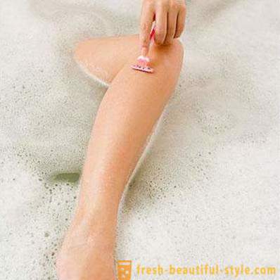 Kako obrijati noge? Bolje obrijati noge