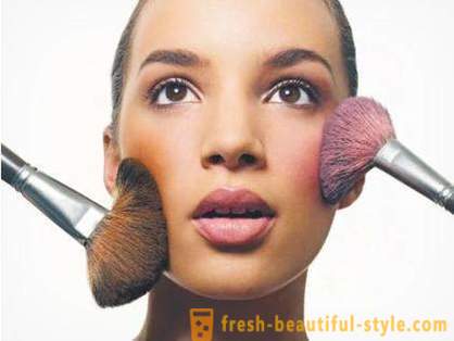 Lijepa i prirodna šminka ili kako se prijaviti rumenilo